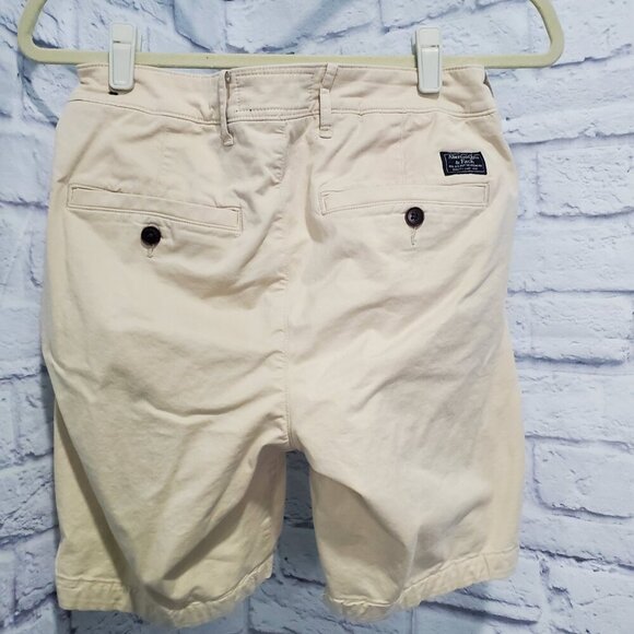 Abercrombie & Fitch Men's Chino Shorts size 28, 9 inch inseam Like New Stretch - Picture 3 of 3